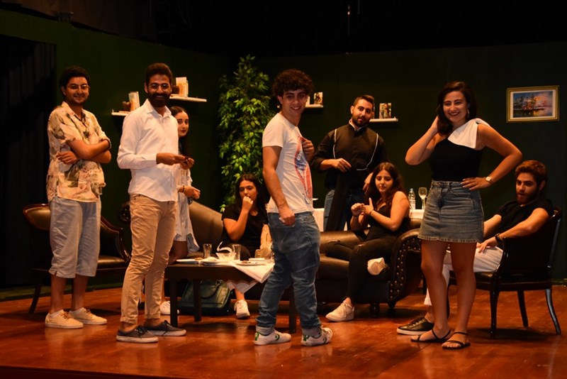 Perfect Strangers play at LAU